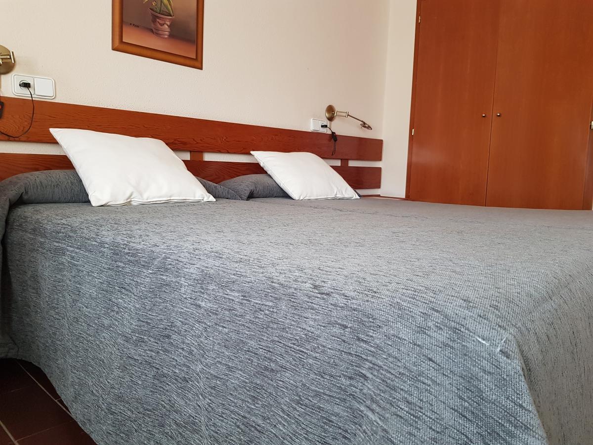 Apartamentos Multibaqueira บาเกย์รา-เบเรต ภายนอก รูปภาพ