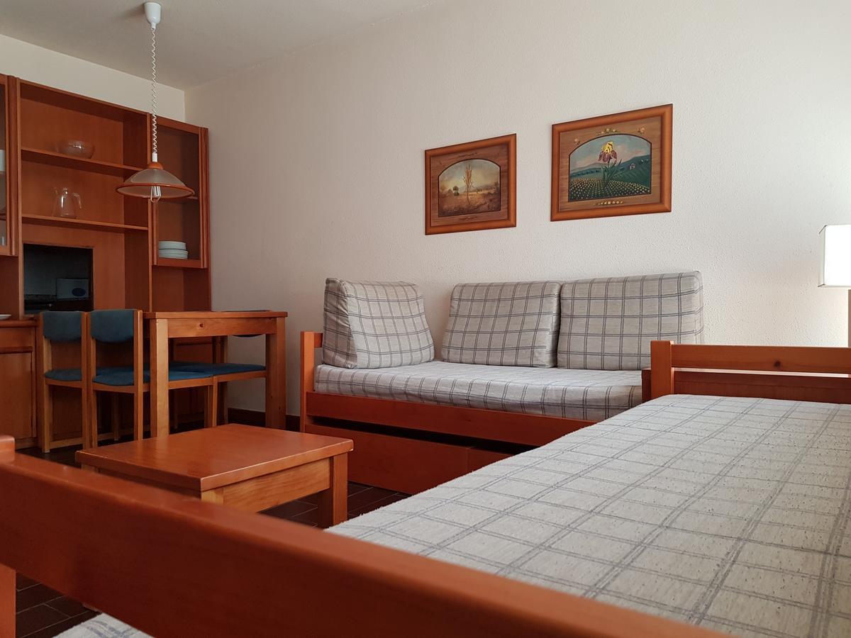 Apartamentos Multibaqueira บาเกย์รา-เบเรต ภายนอก รูปภาพ