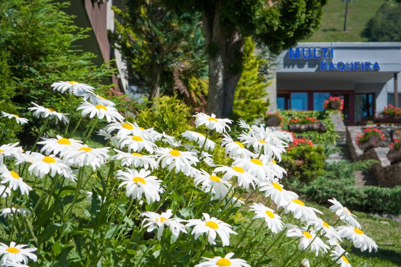 Apartamentos Multibaqueira บาเกย์รา-เบเรต ภายนอก รูปภาพ