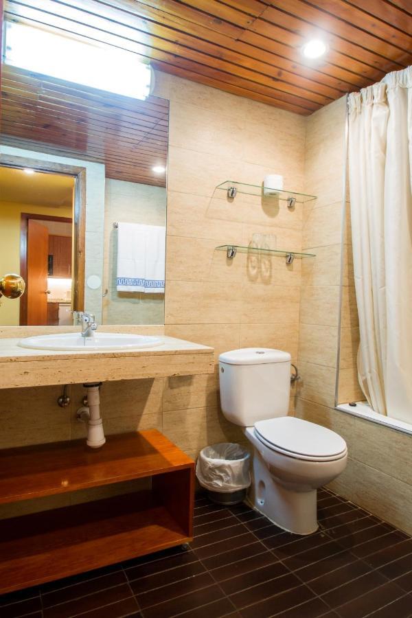 Apartamentos Multibaqueira บาเกย์รา-เบเรต ห้อง รูปภาพ