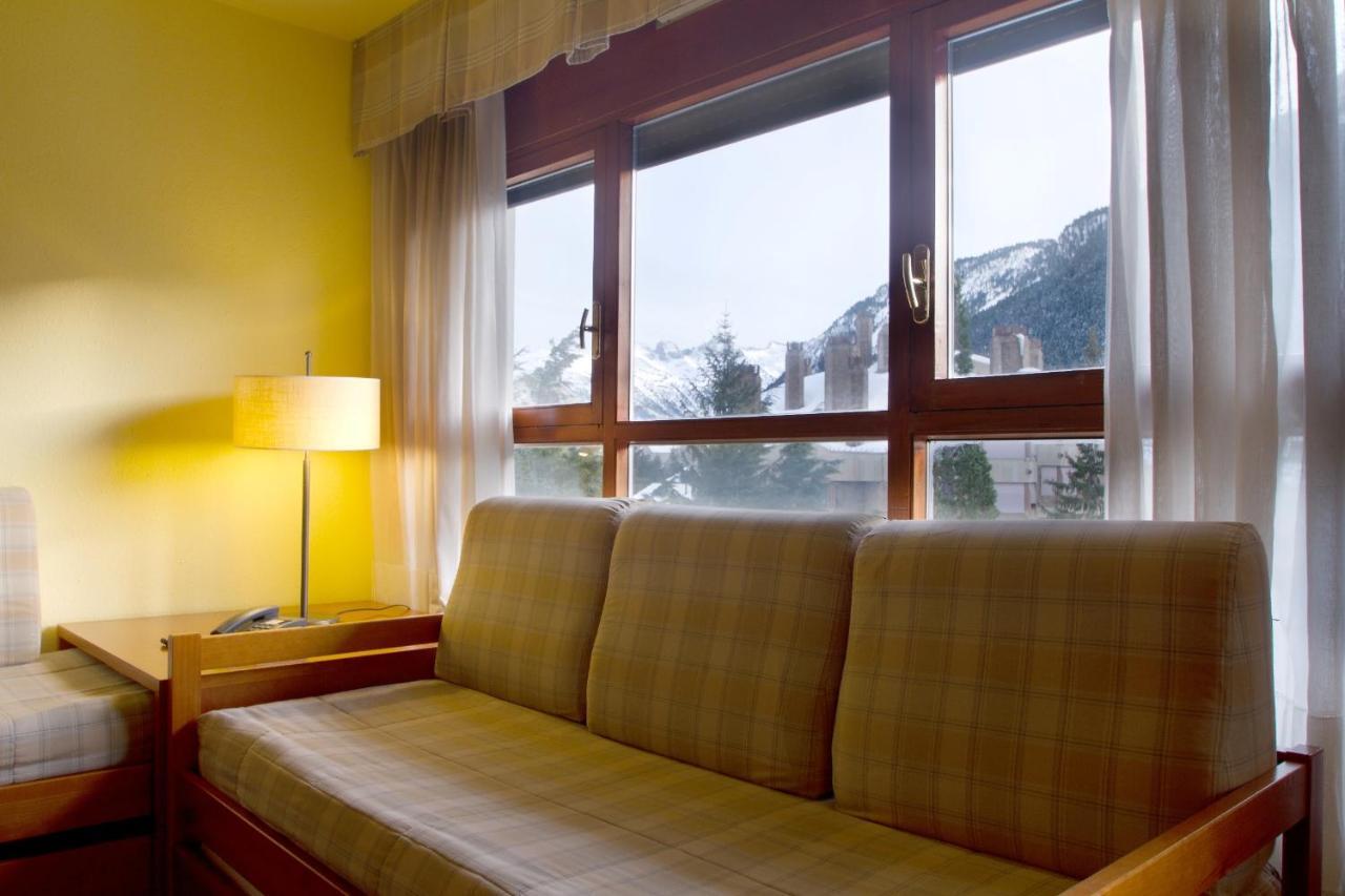Apartamentos Multibaqueira บาเกย์รา-เบเรต ห้อง รูปภาพ